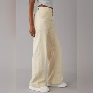 American Eagle Super High Rise Baggy Wide Leg Stretch Jeans Size 4 Cream